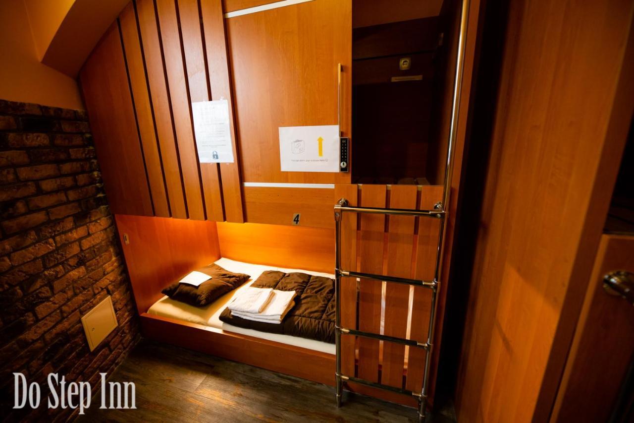 Do Step Inn Central - Self-Service-Hostel Vienna Exterior photo