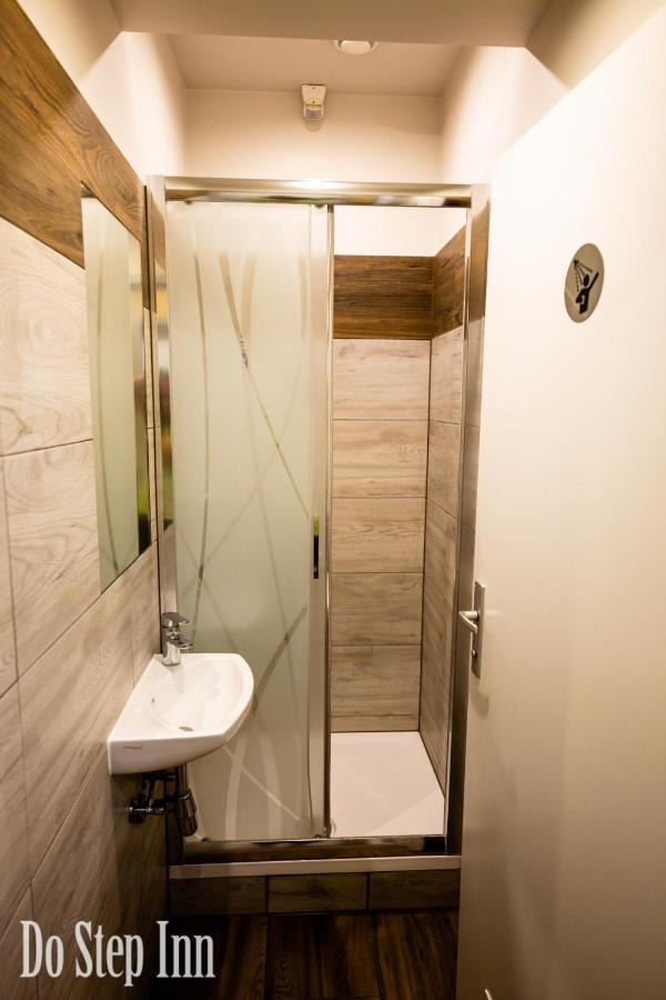 Do Step Inn Central - Self-Service-Hostel Vienna Exterior photo