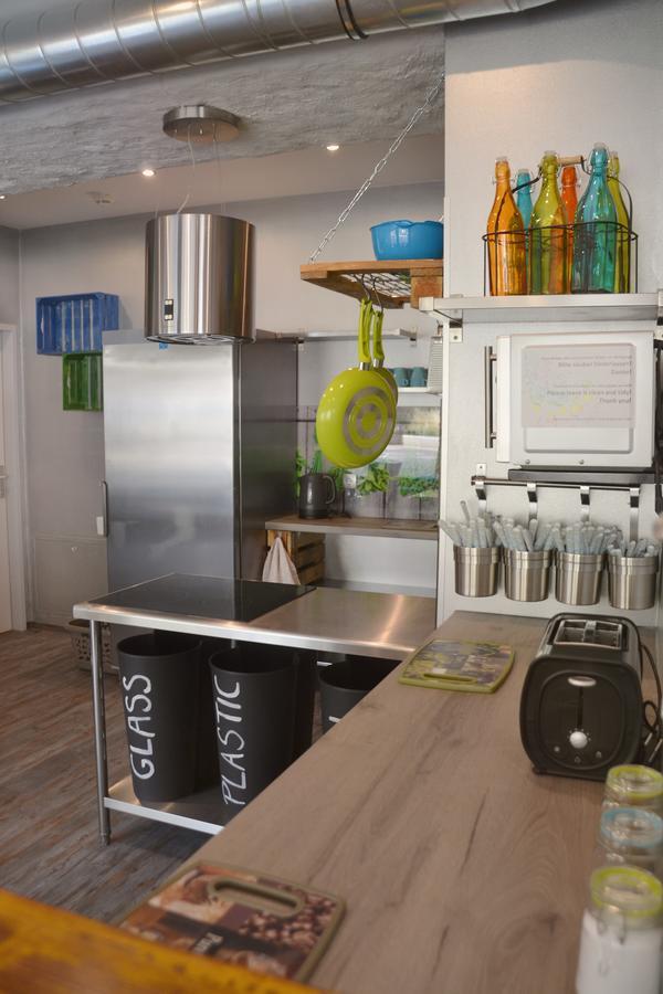 Do Step Inn Central - Self-Service-Hostel Vienna Exterior photo