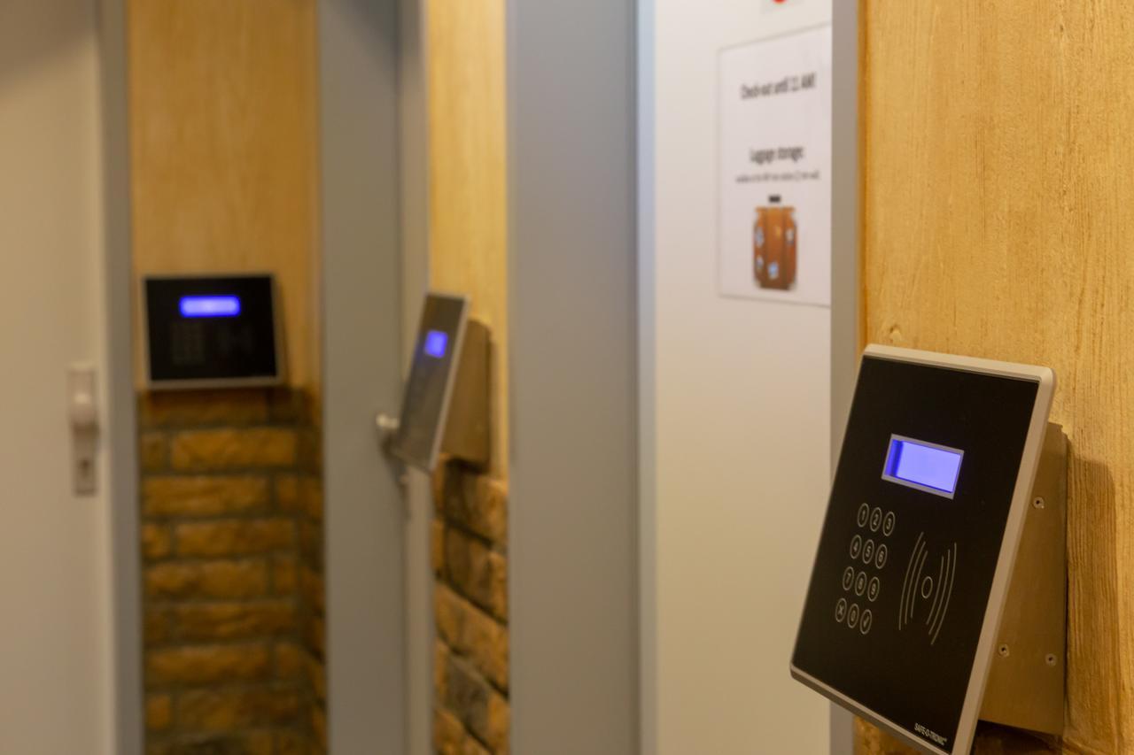 Do Step Inn Central - Self-Service-Hostel Vienna Exterior photo